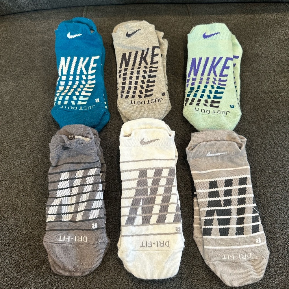Women’s Nike Tab Everyday Plus Socks (6pairs)